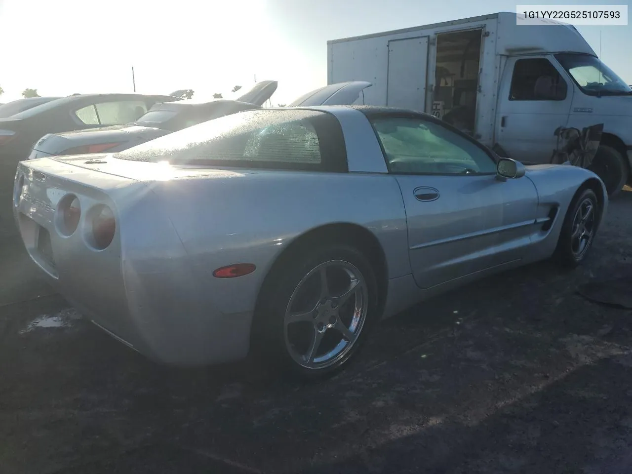 2002 Chevrolet Corvette VIN: 1G1YY22G525107593 Lot: 75420944