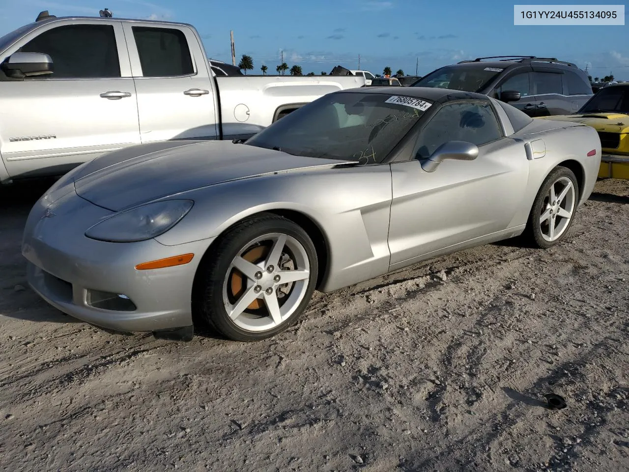 2005 Chevrolet Corvette VIN: 1G1YY24U455134095 Lot: 76805784