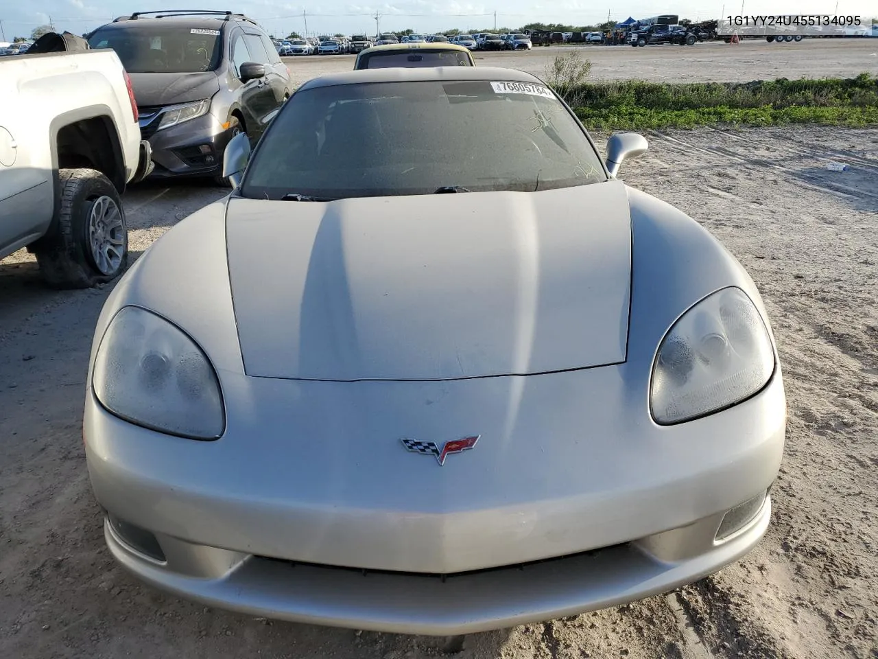 2005 Chevrolet Corvette VIN: 1G1YY24U455134095 Lot: 76805784