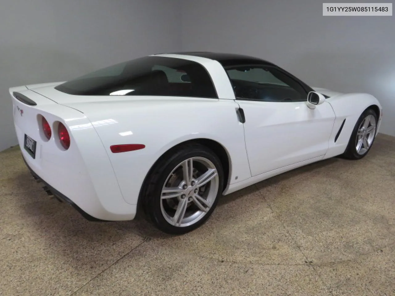 1G1YY25W085115483 2008 Chevrolet Corvette