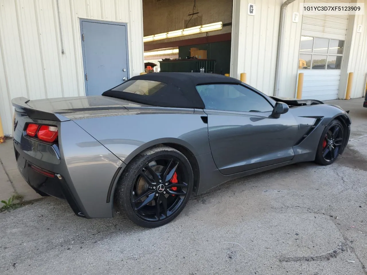 2015 Chevrolet Corvette Stingray 2Lt VIN: 1G1YC3D7XF5123909 Lot: 70794854