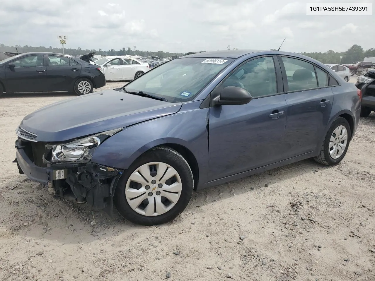 2014 Chevrolet Cruze Ls VIN: 1G1PA5SH5E7439391 Lot: 62996154