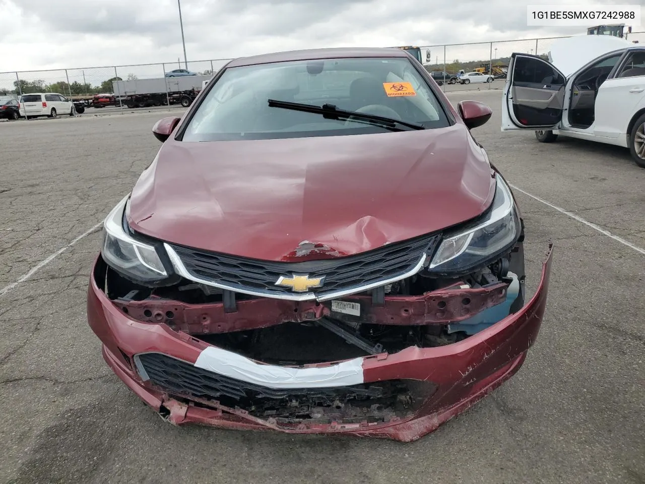 1G1BE5SMXG7242988 2016 Chevrolet Cruze Lt