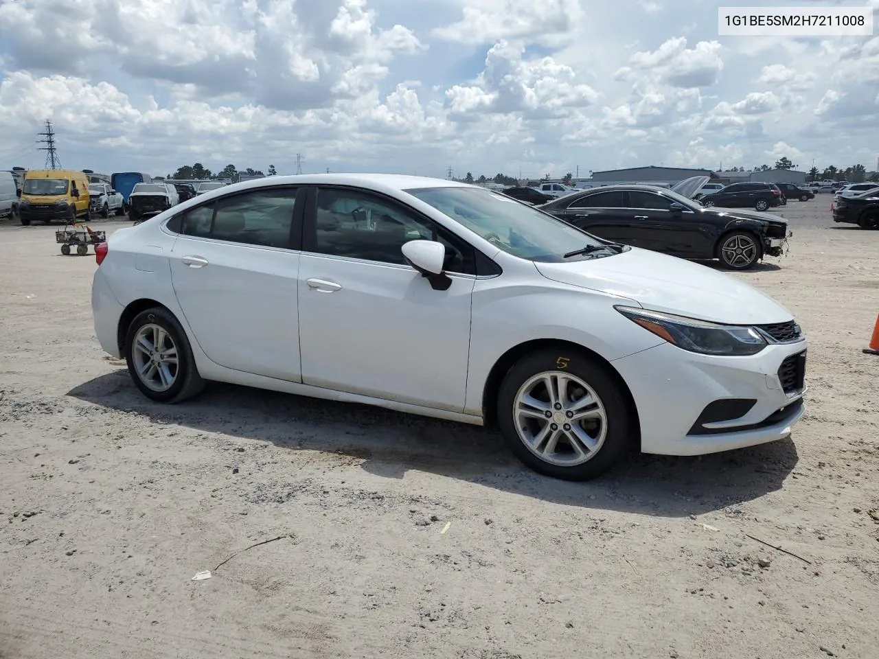 2017 Chevrolet Cruze Lt VIN: 1G1BE5SM2H7211008 Lot: 66692294