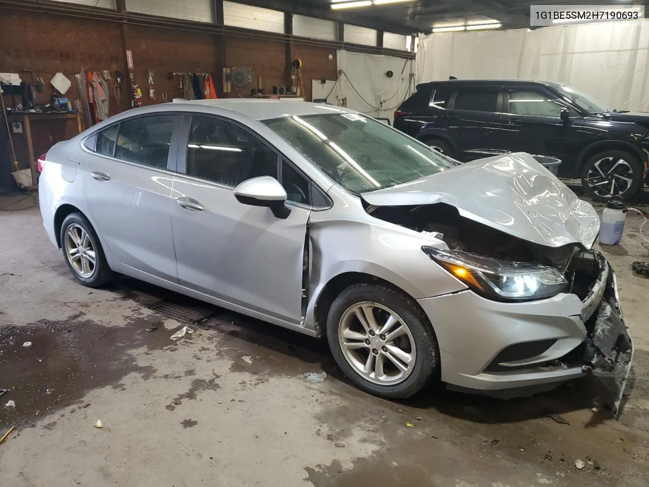 2017 Chevrolet Cruze Lt VIN: 1G1BE5SM2H7190693 Lot: 69283074