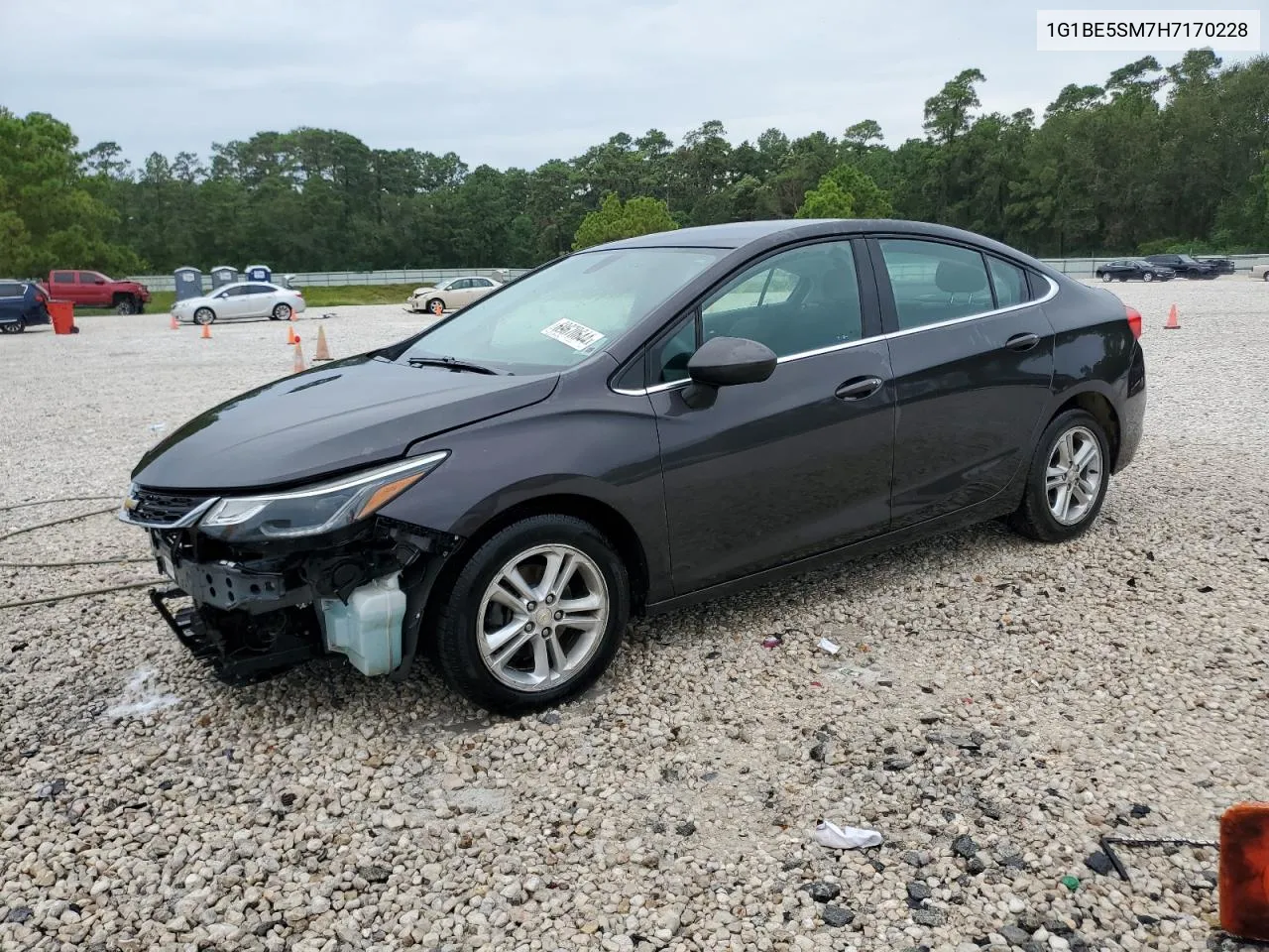 2017 Chevrolet Cruze Lt VIN: 1G1BE5SM7H7170228 Lot: 69670644