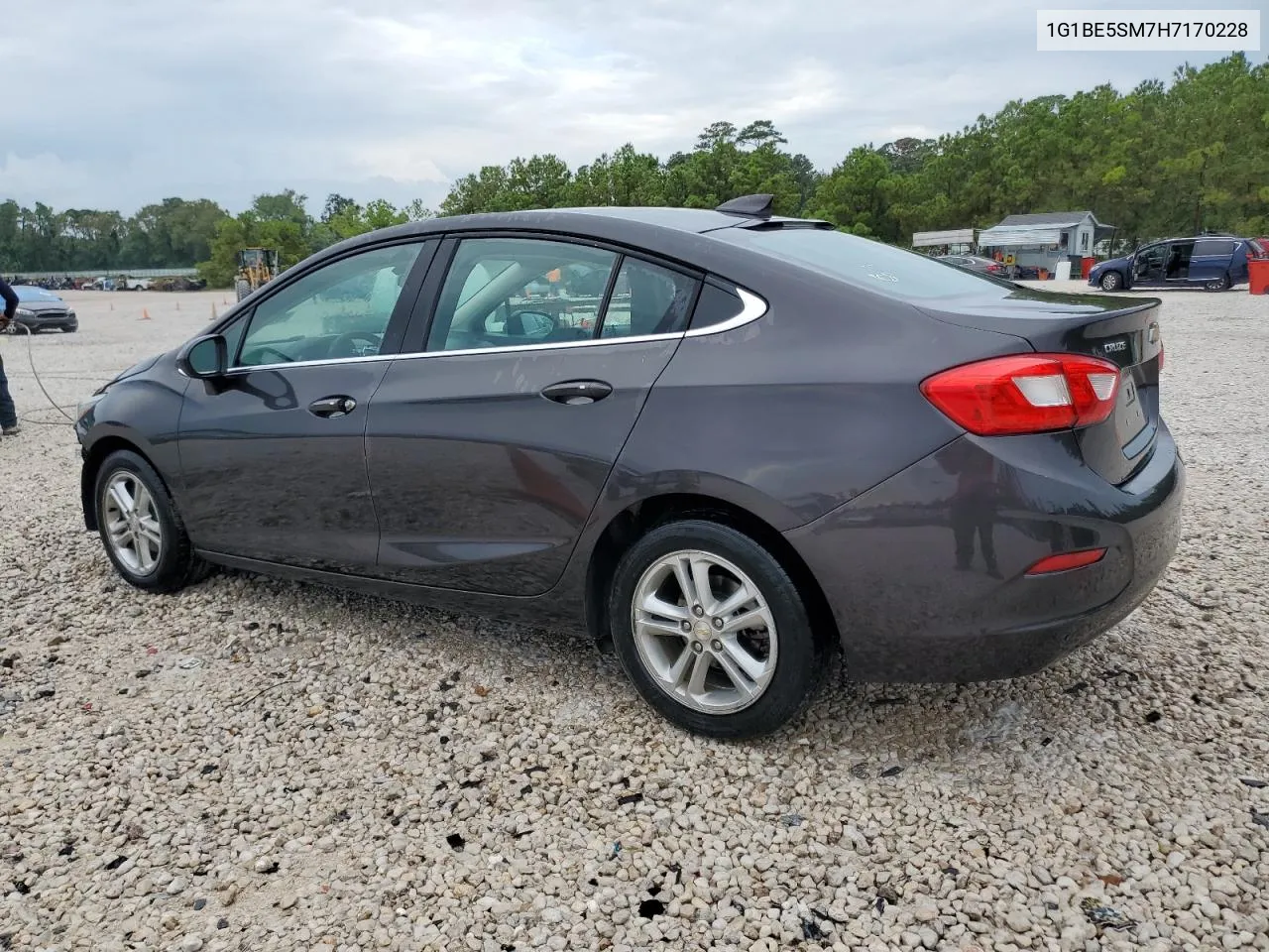 2017 Chevrolet Cruze Lt VIN: 1G1BE5SM7H7170228 Lot: 69670644