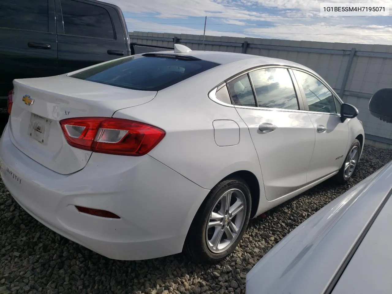 2017 Chevrolet Cruze Lt VIN: 1G1BE5SM4H7195071 Lot: 71581974