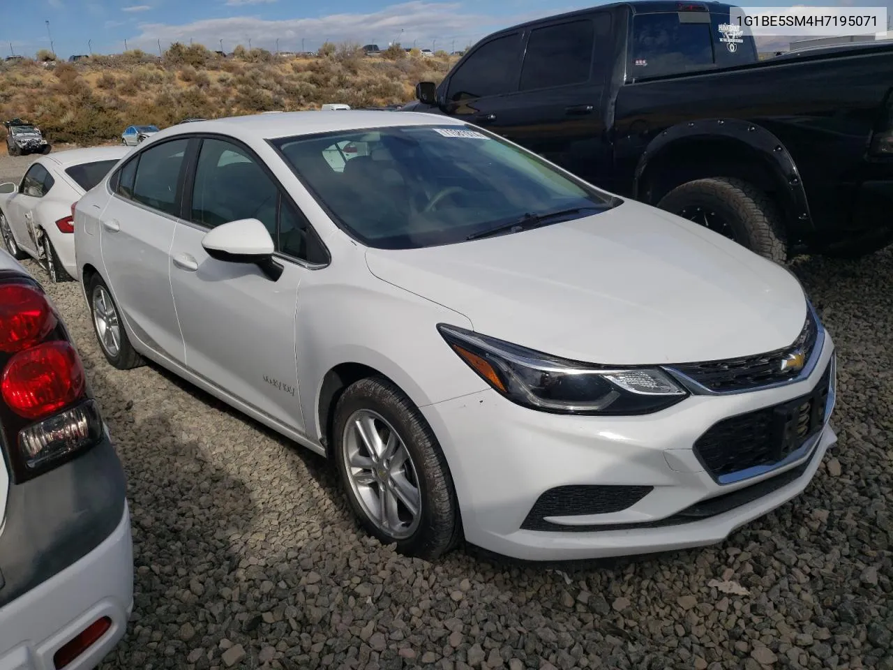 1G1BE5SM4H7195071 2017 Chevrolet Cruze Lt