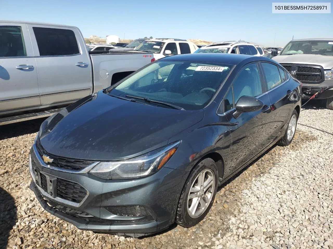 2017 Chevrolet Cruze Lt VIN: 1G1BE5SM5H7258971 Lot: 72352334