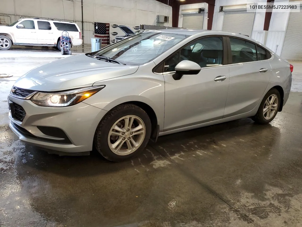 2018 Chevrolet Cruze Lt VIN: 1G1BE5SM5J7223983 Lot: 61033974