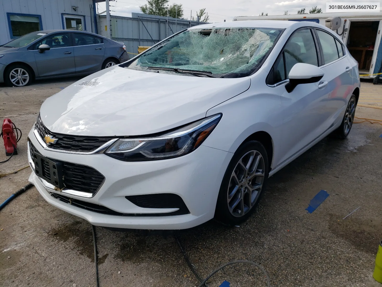 2018 Chevrolet Cruze Lt VIN: 3G1BE6SM9JS607627 Lot: 66885384