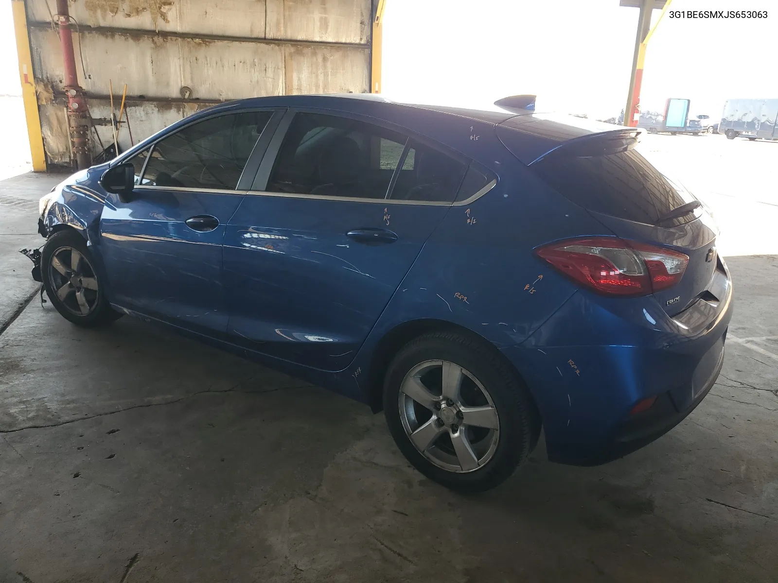 3G1BE6SMXJS653063 2018 Chevrolet Cruze Lt