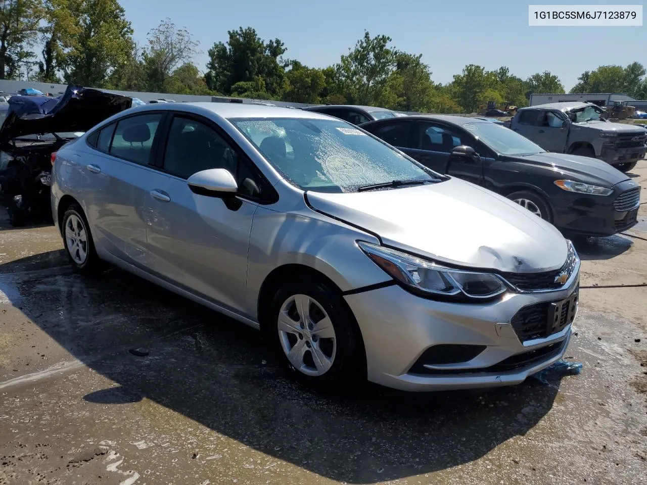 1G1BC5SM6J7123879 2018 Chevrolet Cruze Ls