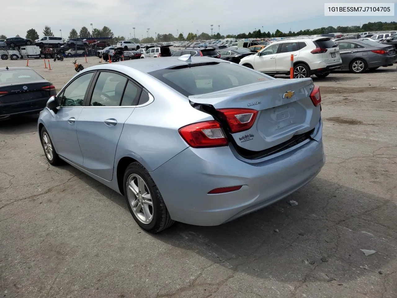 2018 Chevrolet Cruze Lt VIN: 1G1BE5SM7J7104705 Lot: 69802324