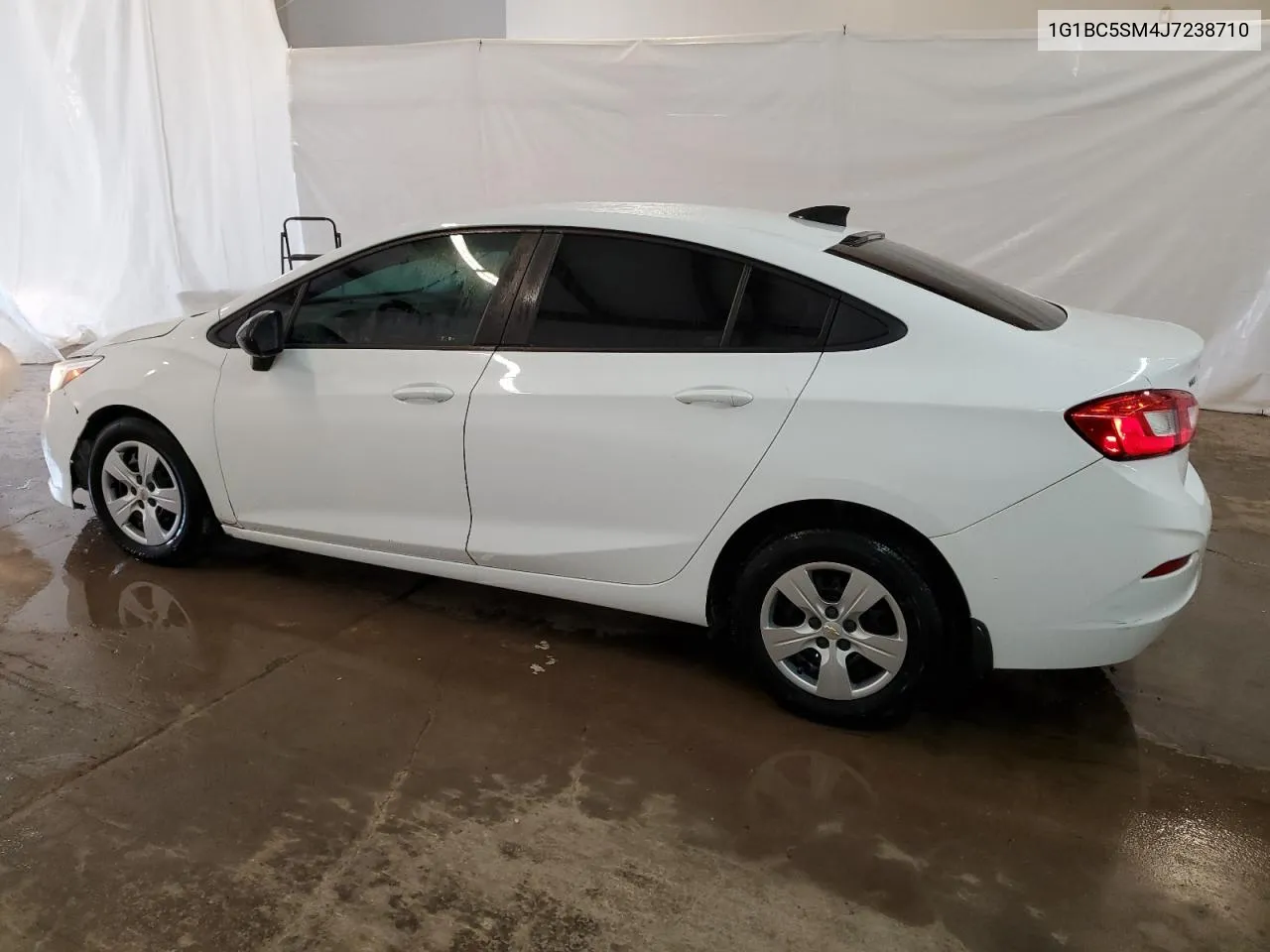 2018 Chevrolet Cruze Ls VIN: 1G1BC5SM4J7238710 Lot: 69989984