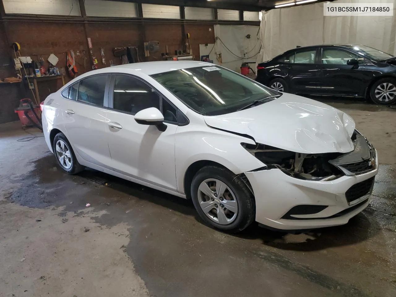 2018 Chevrolet Cruze Ls VIN: 1G1BC5SM1J7184850 Lot: 70305634