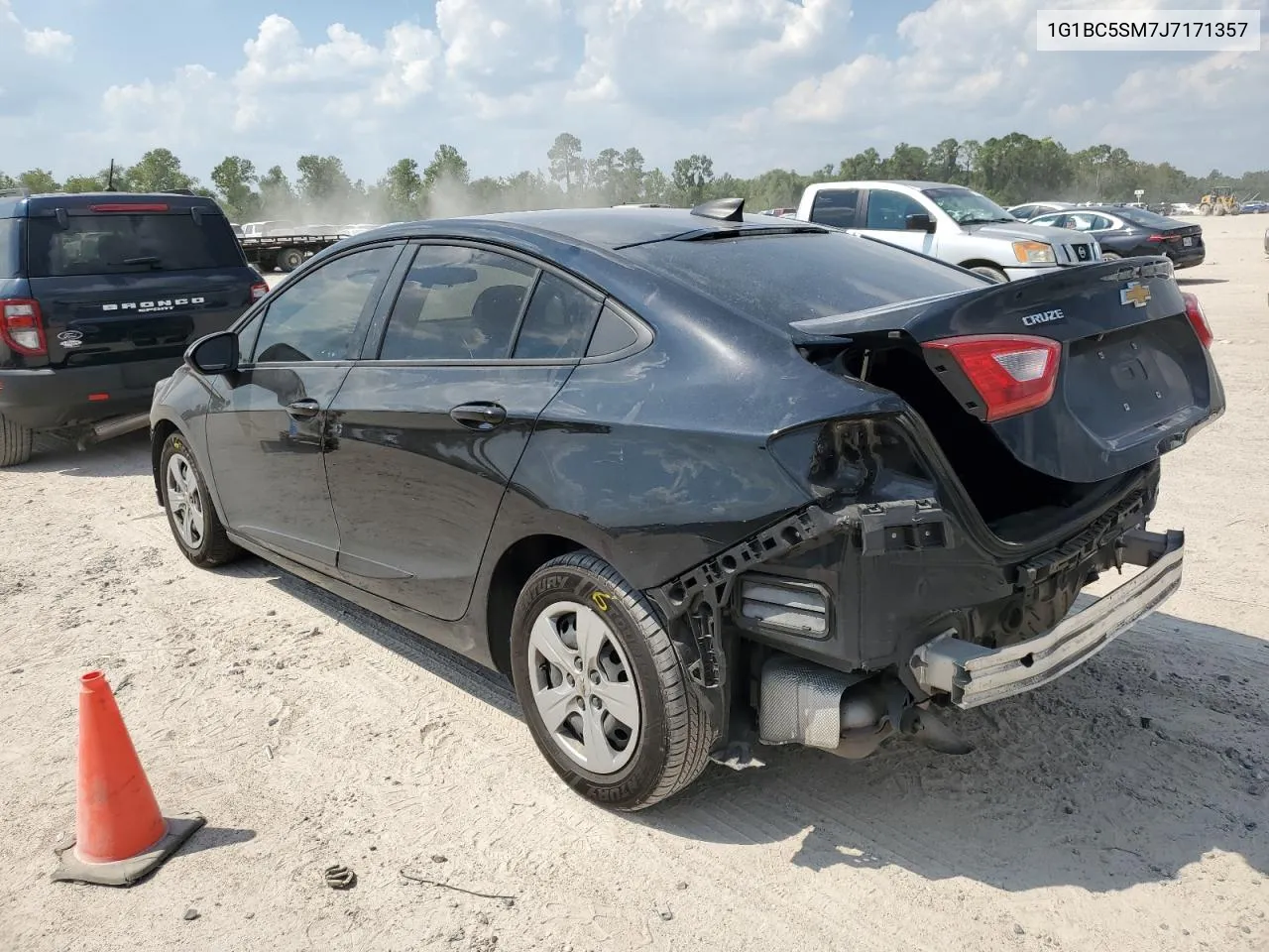 1G1BC5SM7J7171357 2018 Chevrolet Cruze Ls