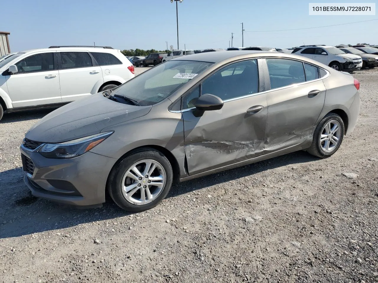 2018 Chevrolet Cruze Lt VIN: 1G1BE5SM9J7228071 Lot: 72901744