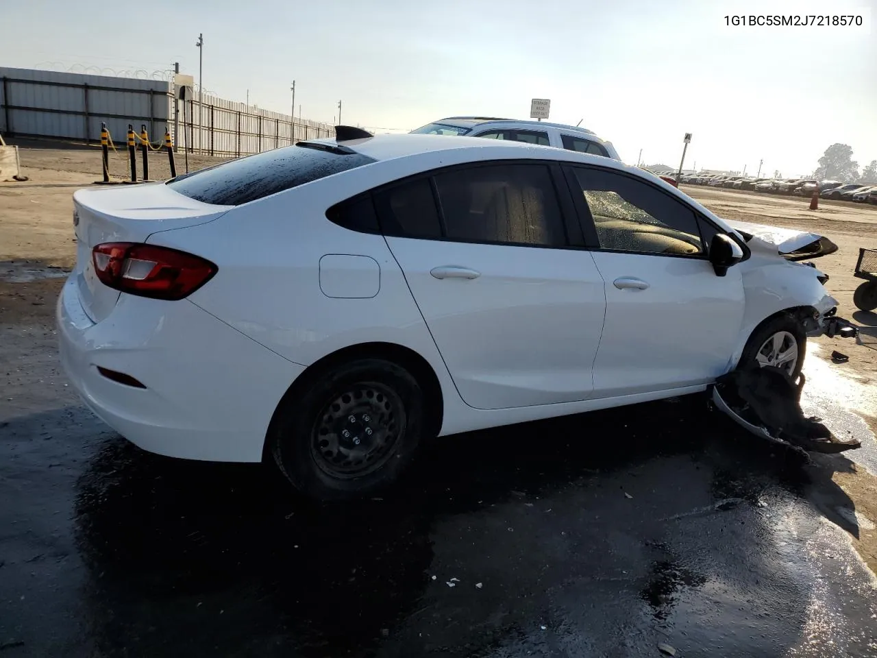 1G1BC5SM2J7218570 2018 Chevrolet Cruze Ls