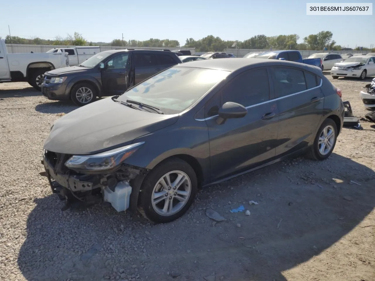 3G1BE6SM1JS607637 2018 Chevrolet Cruze Lt