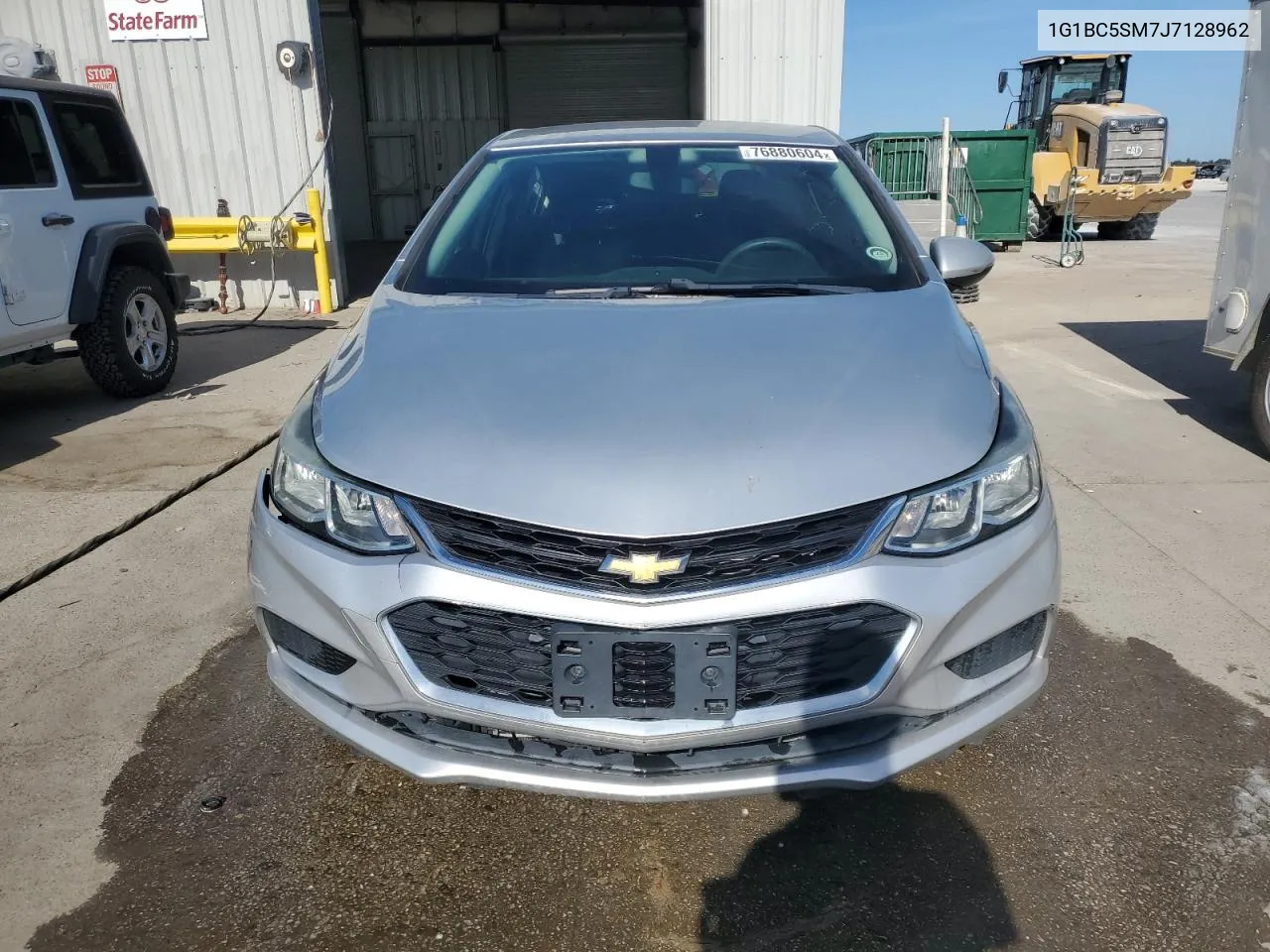 2018 Chevrolet Cruze Ls VIN: 1G1BC5SM7J7128962 Lot: 76880604