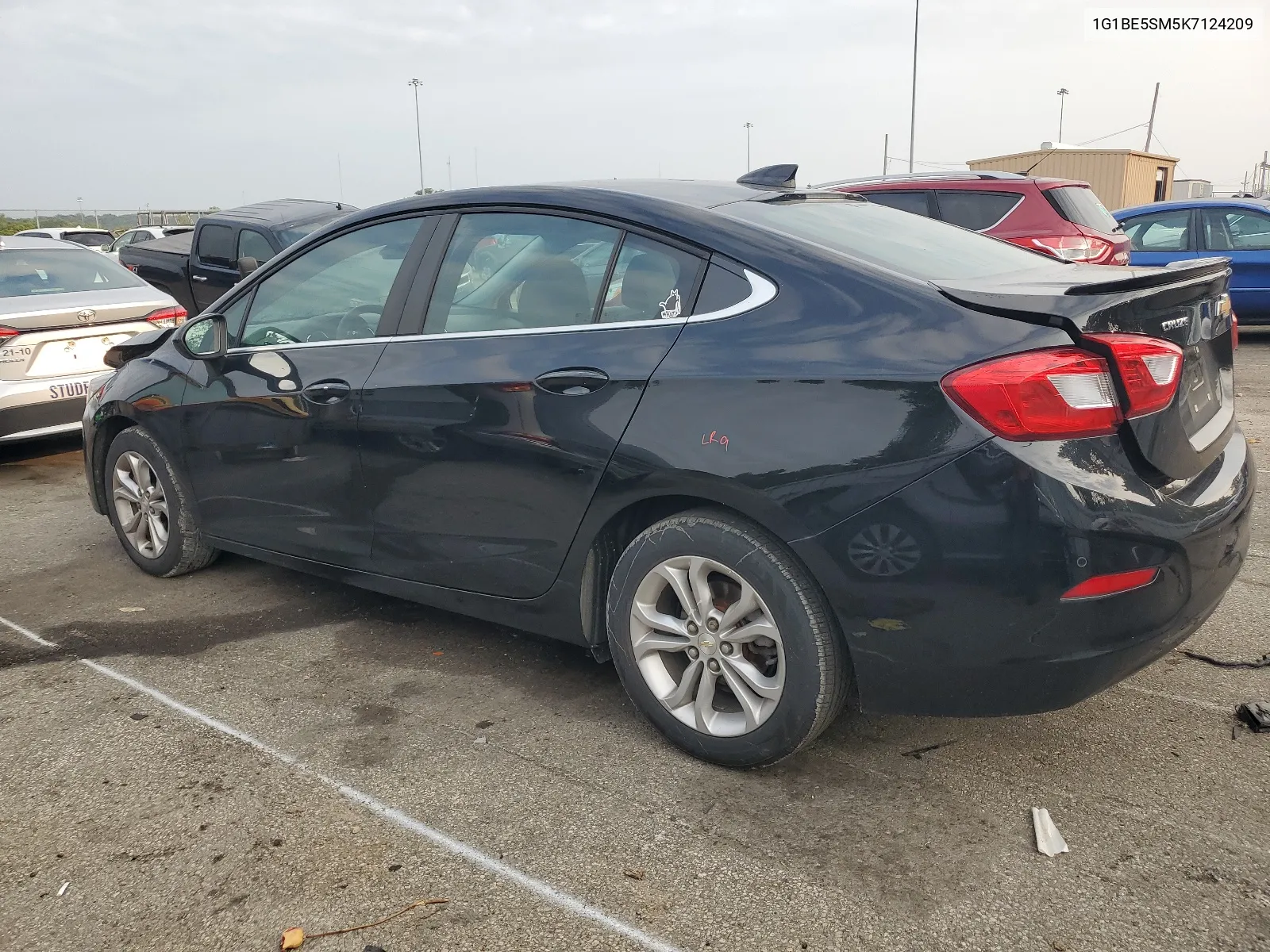 2019 Chevrolet Cruze Lt VIN: 1G1BE5SM5K7124209 Lot: 64572274