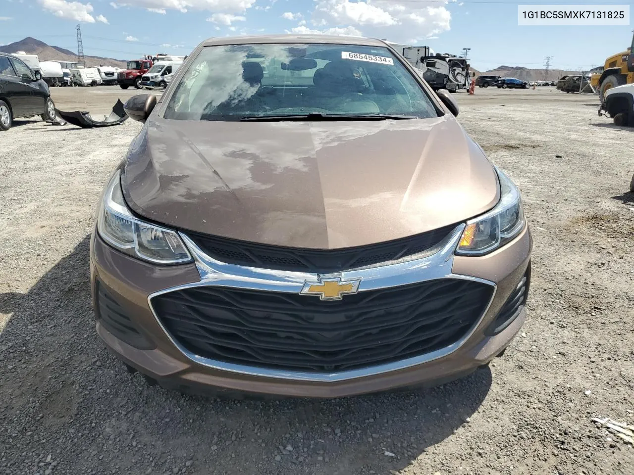 2019 Chevrolet Cruze Ls VIN: 1G1BC5SMXK7131825 Lot: 68545334