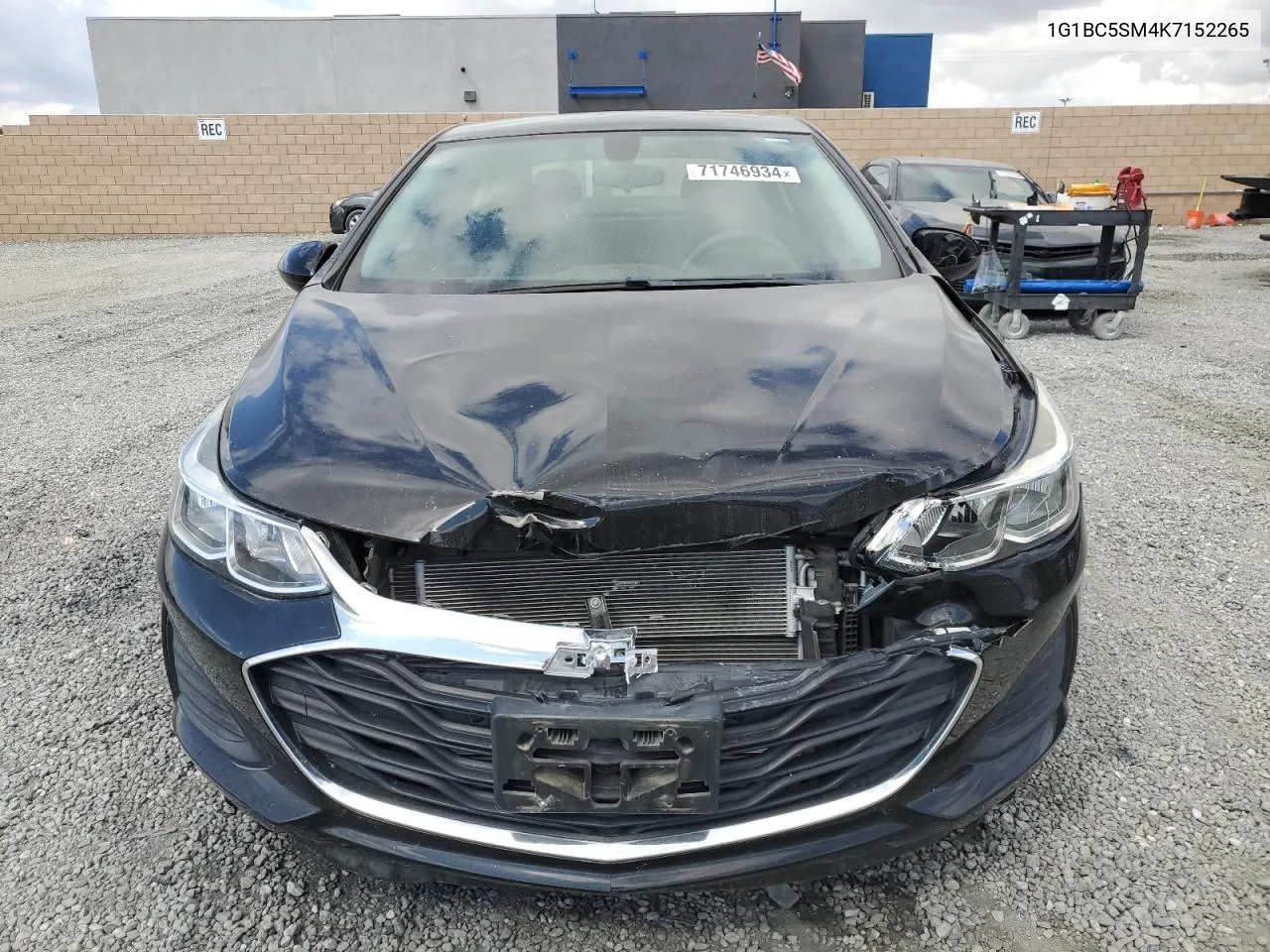 2019 Chevrolet Cruze Ls VIN: 1G1BC5SM4K7152265 Lot: 71746934