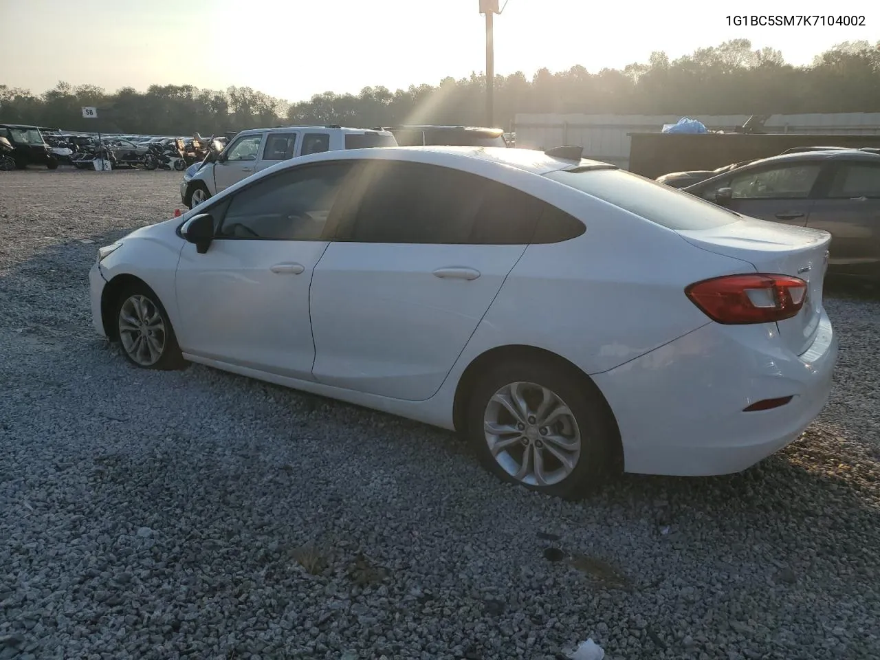 2019 Chevrolet Cruze Ls VIN: 1G1BC5SM7K7104002 Lot: 73824054