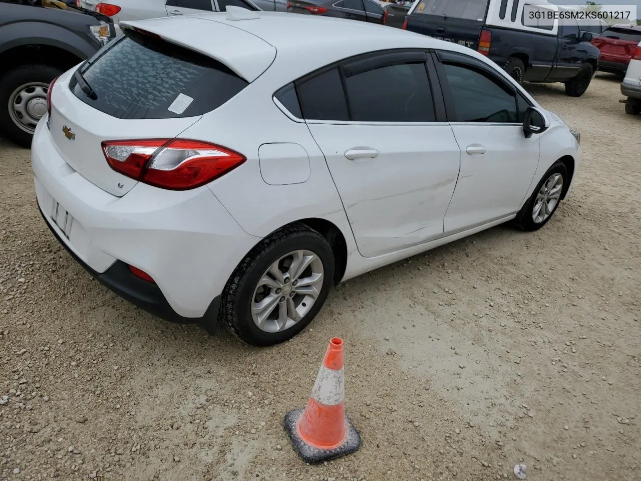 2019 Chevrolet Cruze Lt VIN: 3G1BE6SM2KS601217 Lot: 74683874