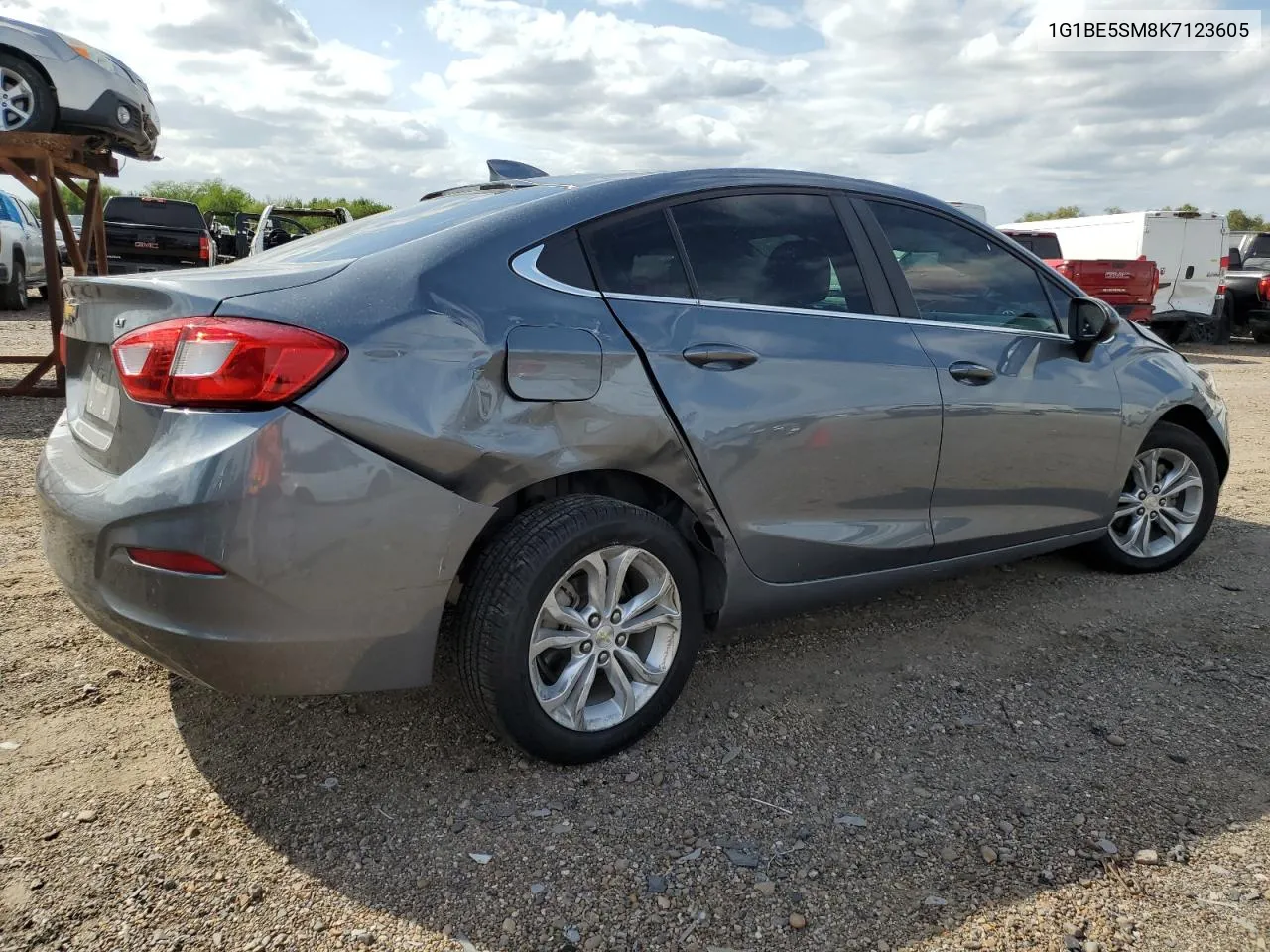 2019 Chevrolet Cruze Lt VIN: 1G1BE5SM8K7123605 Lot: 76740874