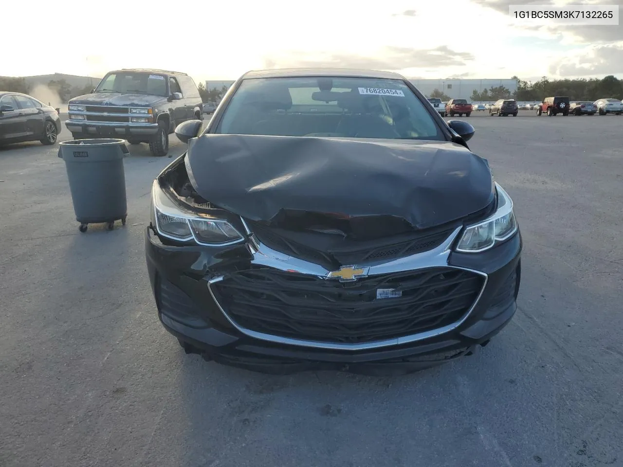 2019 Chevrolet Cruze Ls VIN: 1G1BC5SM3K7132265 Lot: 76820454