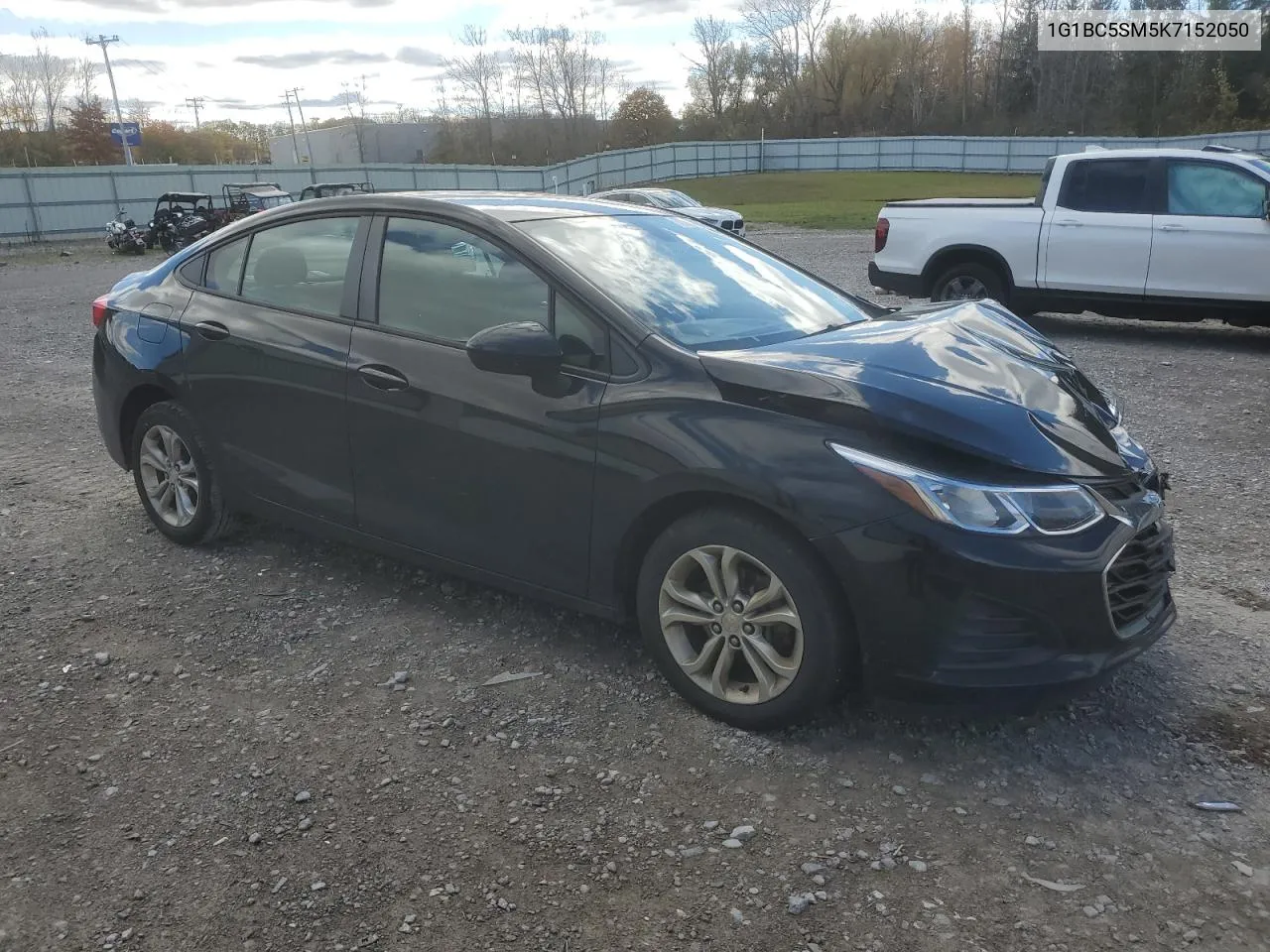 2019 Chevrolet Cruze Ls VIN: 1G1BC5SM5K7152050 Lot: 77659454