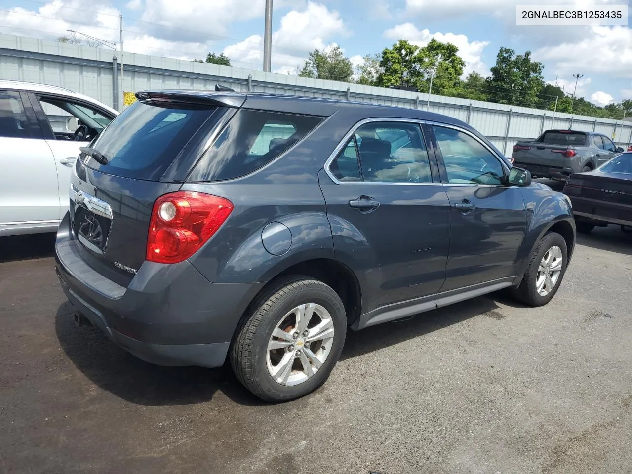 2GNALBEC3B1253435 2011 Chevrolet Equinox Ls