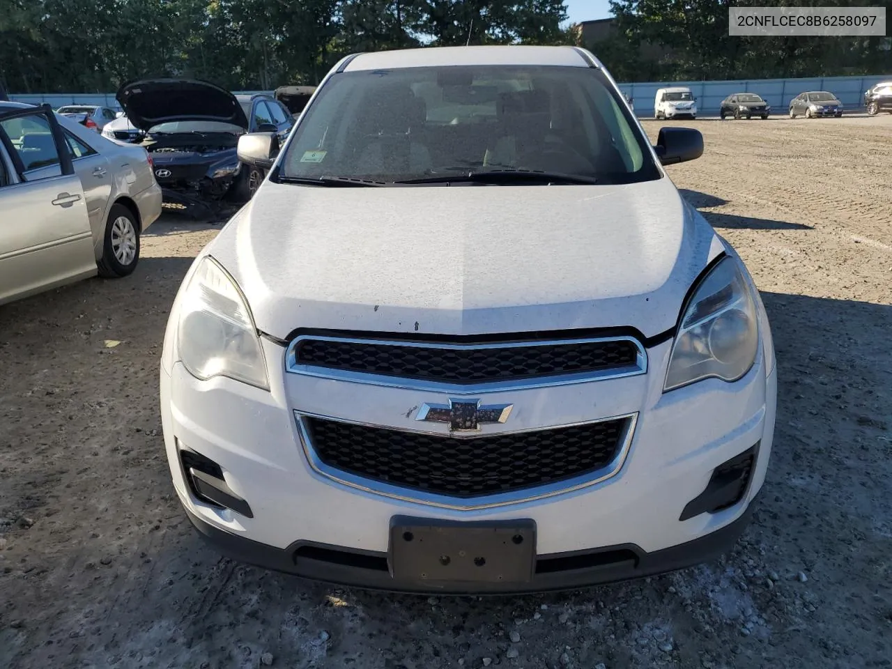 2011 Chevrolet Equinox Ls VIN: 2CNFLCEC8B6258097 Lot: 71045714