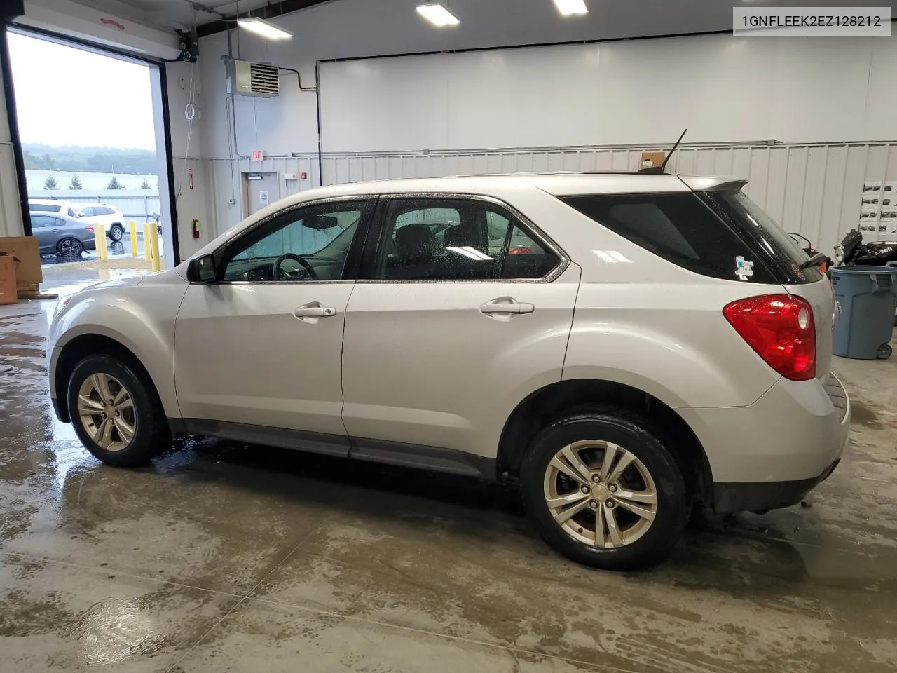 2014 Chevrolet Equinox Ls VIN: 1GNFLEEK2EZ128212 Lot: 73168174