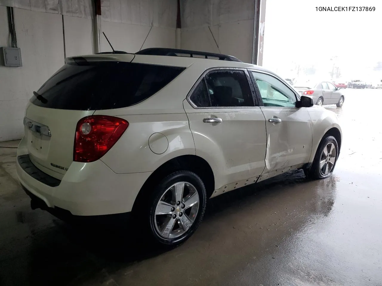 1GNALCEK1FZ137869 2015 Chevrolet Equinox Lt