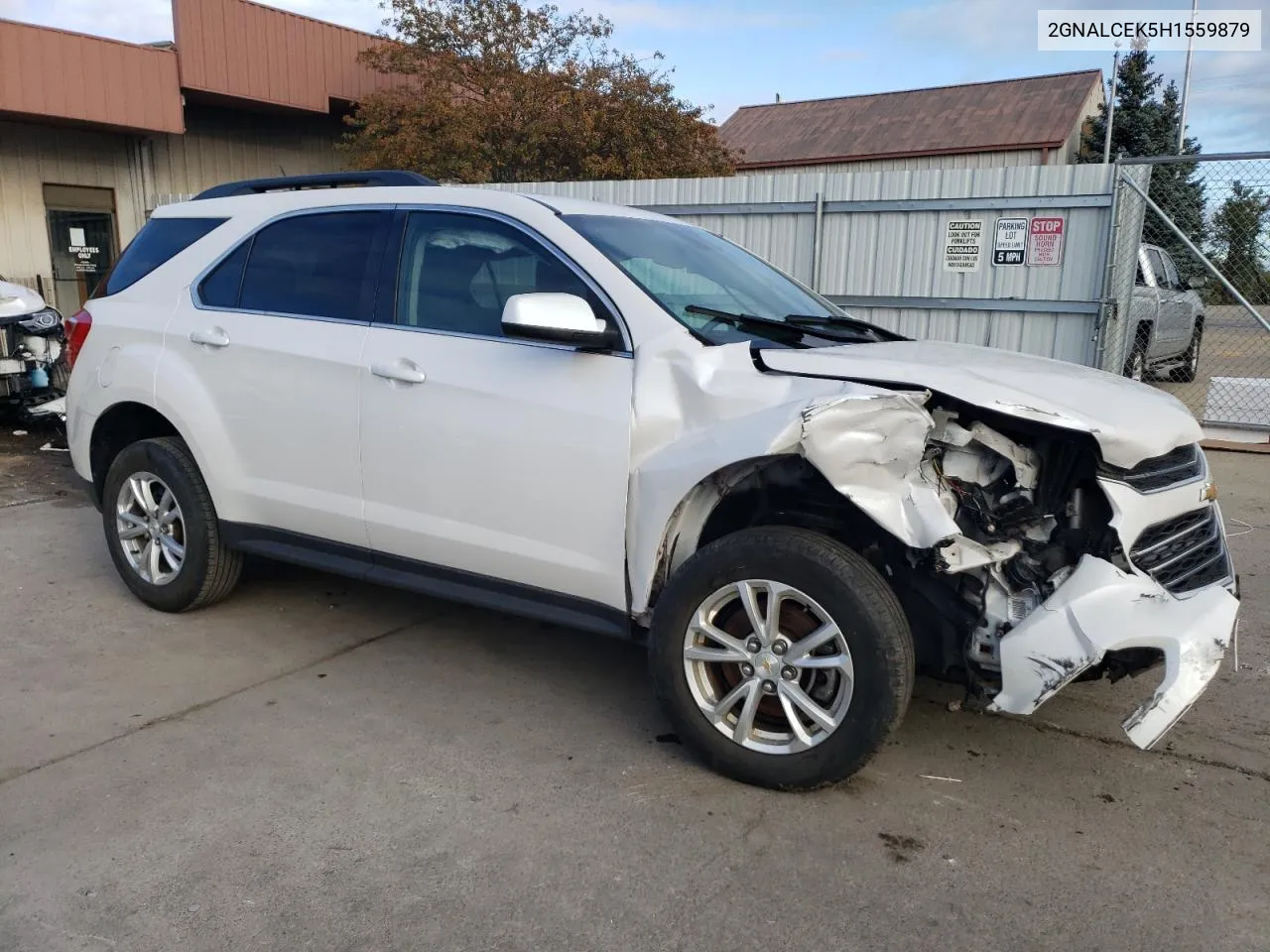 2GNALCEK5H1559879 2017 Chevrolet Equinox Lt