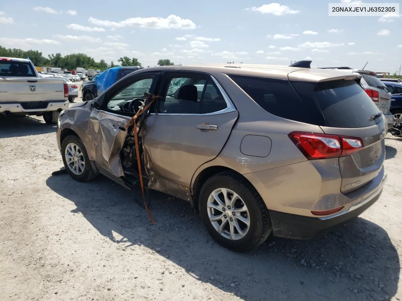 2018 Chevrolet Equinox Lt VIN: 2GNAXJEV1J6352305 Lot: 56050304