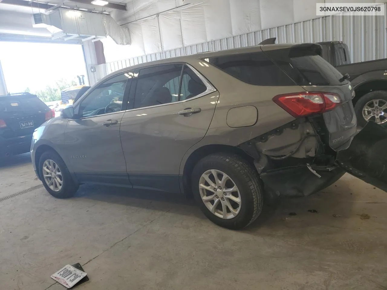 3GNAXSEV0JS620798 2018 Chevrolet Equinox Lt