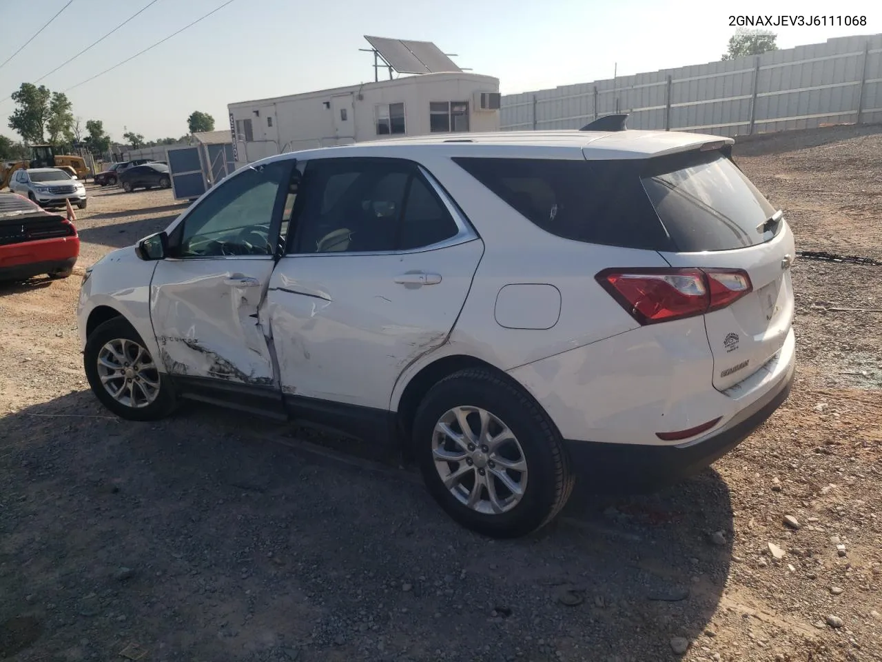 2GNAXJEV3J6111068 2018 Chevrolet Equinox Lt