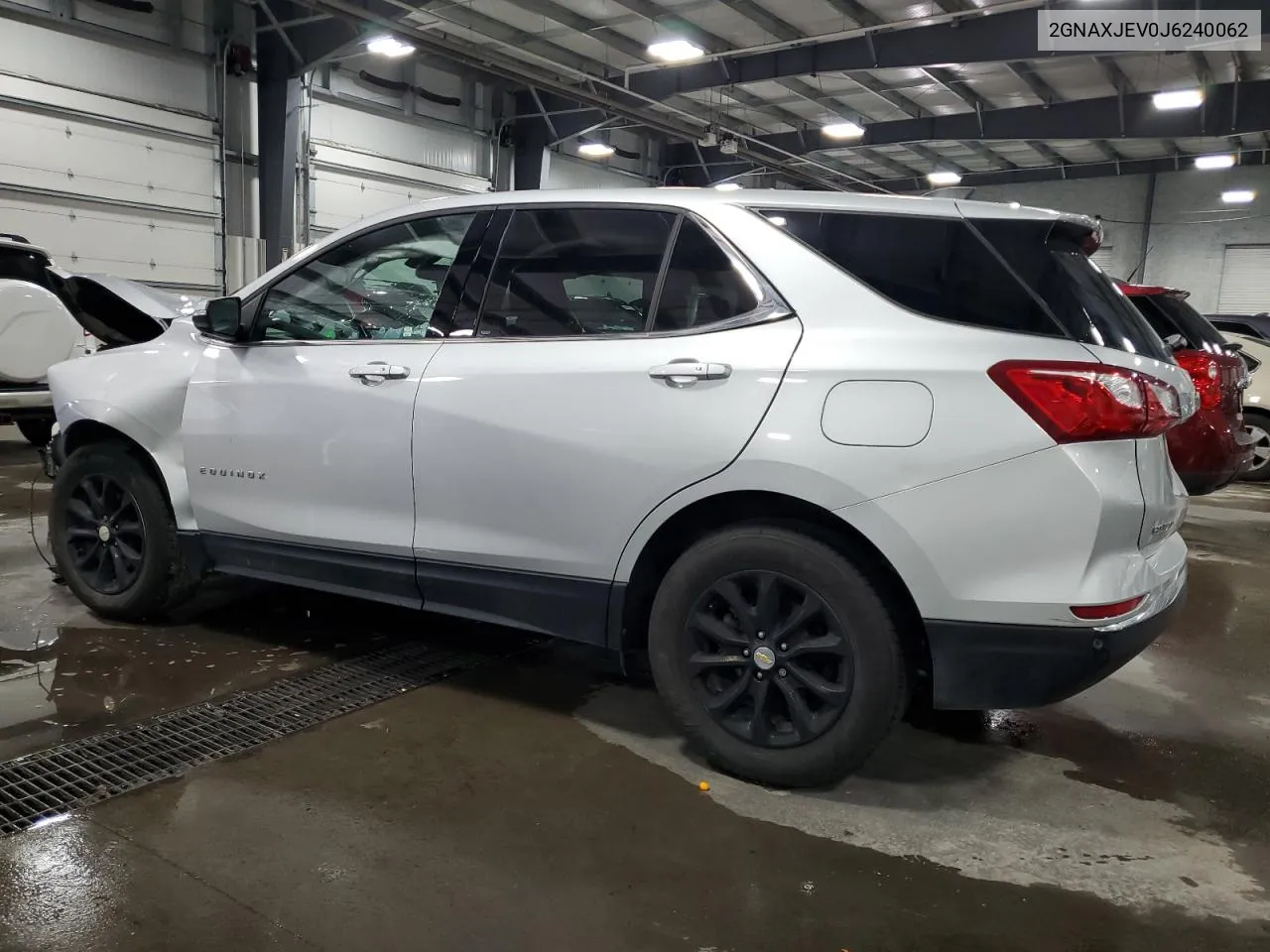 2GNAXJEV0J6240062 2018 Chevrolet Equinox Lt