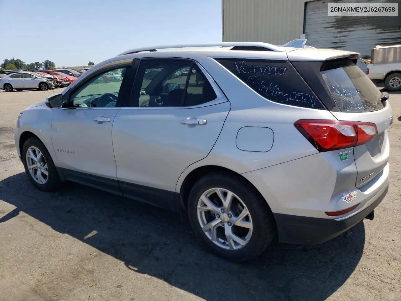 2018 Chevrolet Equinox Premier VIN: 2GNAXMEV2J6267698 Lot: 62668374