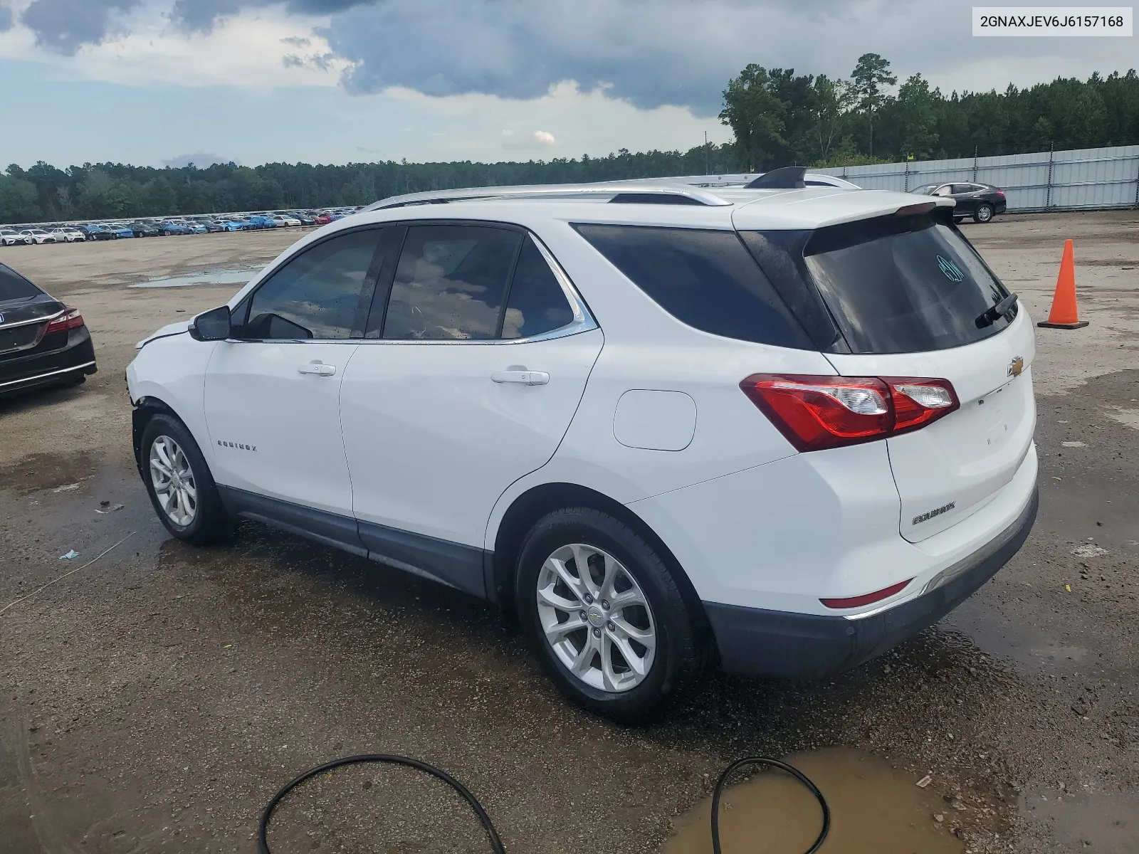 2GNAXJEV6J6157168 2018 Chevrolet Equinox Lt