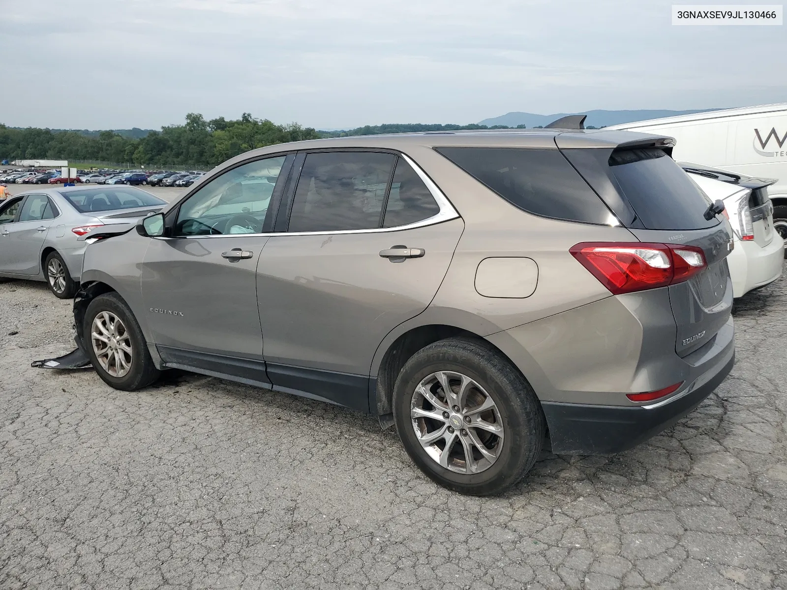 3GNAXSEV9JL130466 2018 Chevrolet Equinox Lt