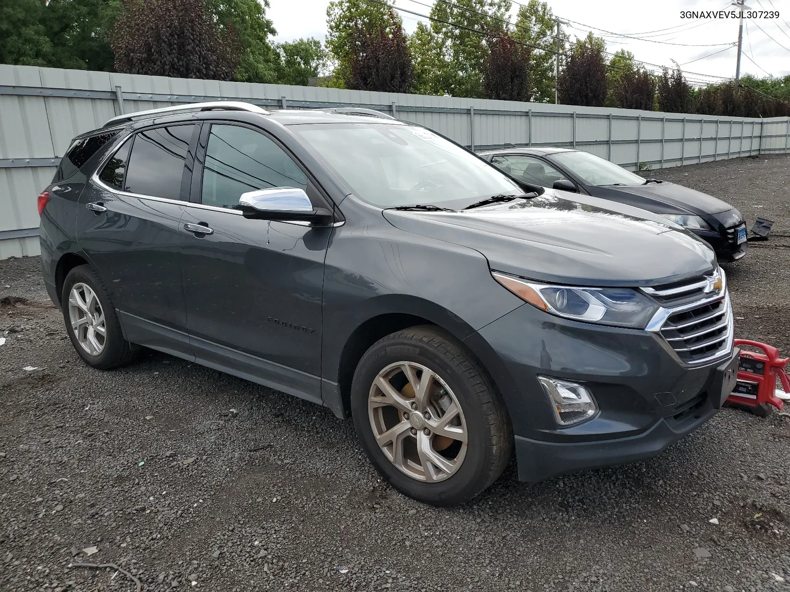 2018 Chevrolet Equinox Premier VIN: 3GNAXVEV5JL307239 Lot: 68002054