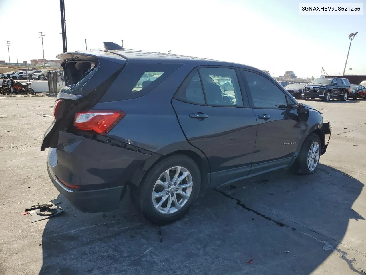 3GNAXHEV9JS621256 2018 Chevrolet Equinox Ls