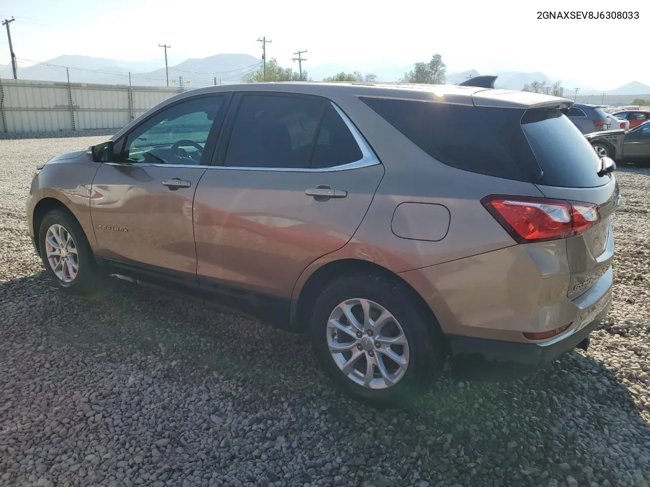 2GNAXSEV8J6308033 2018 Chevrolet Equinox Lt