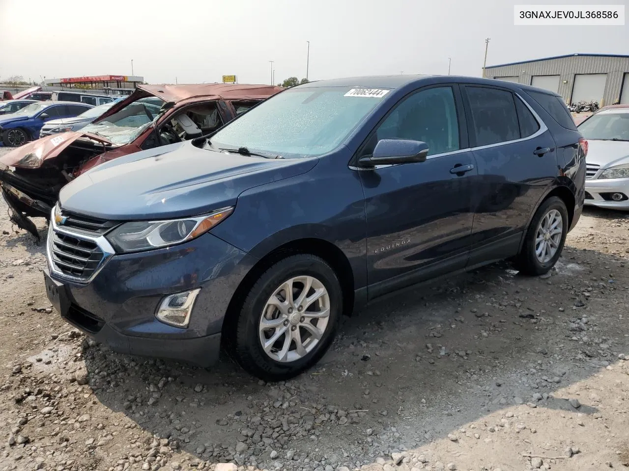 3GNAXJEV0JL368586 2018 Chevrolet Equinox Lt